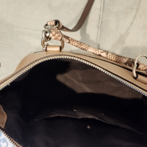 Coach Purse - Picture 5 of 11